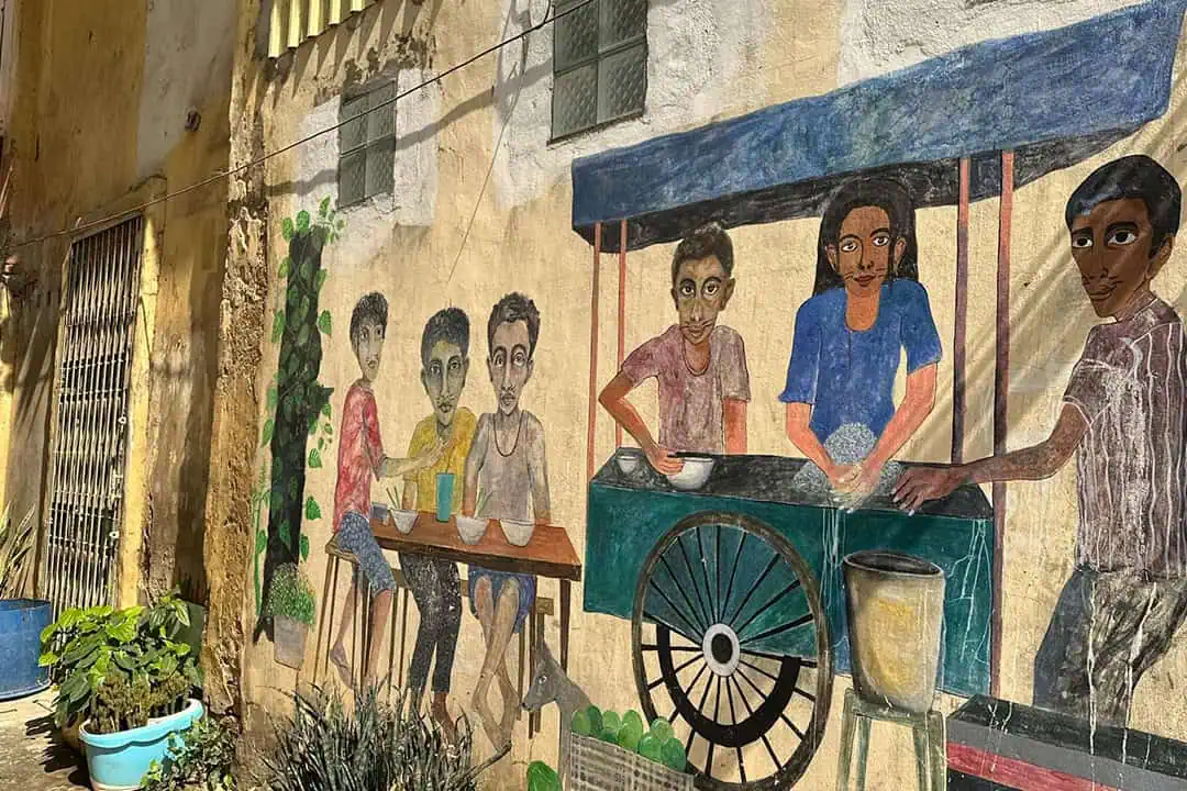 Battambang Street Art & Food Tour by Tuk Tuk – Sunset, Supper & Spray Cans