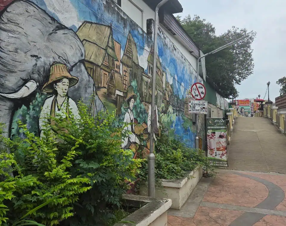 Chiang Mai Street Art Experience: Create, Connect & Leave Your Mark